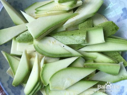 一个小瓜怎么吃才好吃视频