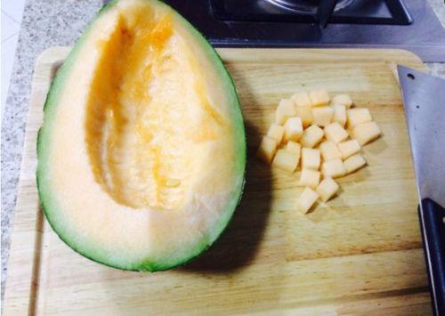 哈密瓜怎么吃的搞笑视频,笑料百出，教你如何“瓜”出欢乐