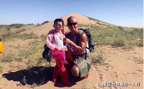 女人逃出沙漠吃瓜视频,女子勇敢逃亡途中意外发现美味瓜果